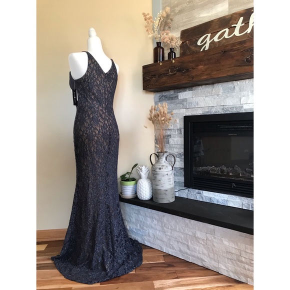 Betsy & Adam Evening Dress, 8 - Picture 4 of 10